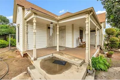 306 W 6th Street, Perris, CA 92570 - Photo 29