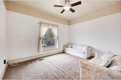 306 W 6th Street, Perris, CA 92570 - Photo 17
