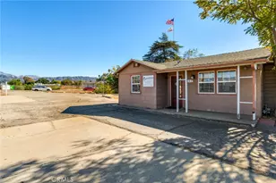 543 W County Line Rd, Calimesa, CA 92320 - Photo 1
