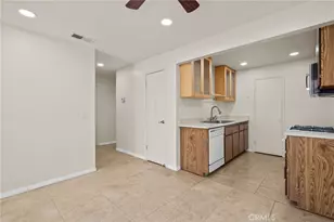 1305 Brentwood Cir, Corona, CA 92882 - Photo 11