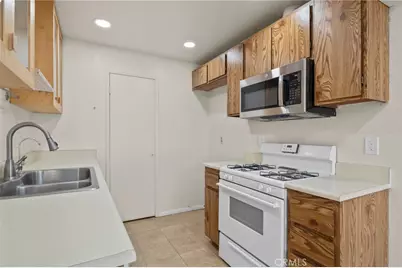 1305 Brentwood Circle #D, Corona, CA 92882 - Photo 13