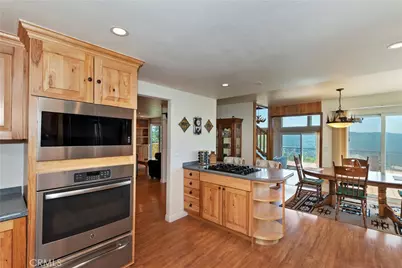 27721 Caribou, Lake Arrowhead, CA 92352 - Photo 21