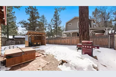 573 Spruce, Sugarloaf, CA 92386 - Photo 23