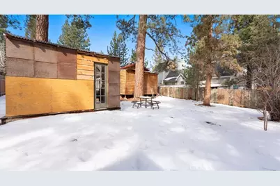 573 Spruce, Sugarloaf, CA 92386 - Photo 27