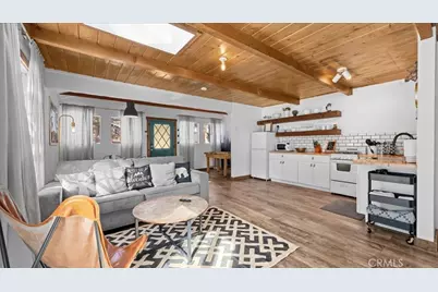 573 Spruce, Sugarloaf, CA 92386 - Photo 7