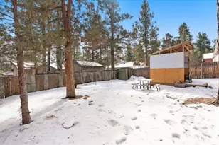 573 Spruce, Sugarloaf, CA 92386 - Photo 27