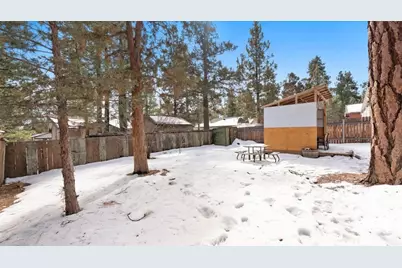 573 Spruce, Sugarloaf, CA 92386 - Photo 25