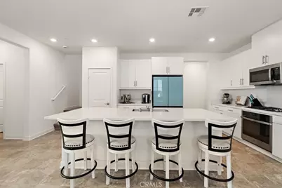 16728 Grapefruit Lane, Fontana, CA 92336 - Photo 9