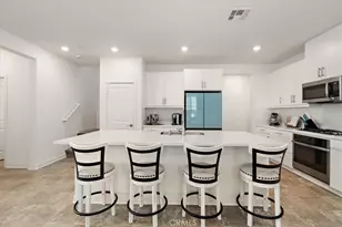 16728 Grapefruit Ln, Fontana, CA 92336 - Photo 9