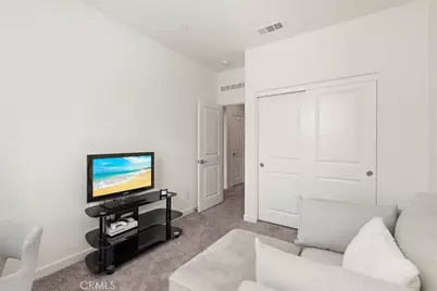 16728 Grapefruit Lane, Fontana, CA 92336 - Photo 33