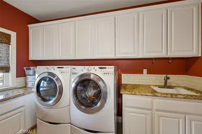 748 La Solana Drive, Redlands, CA 92373 - Photo 35