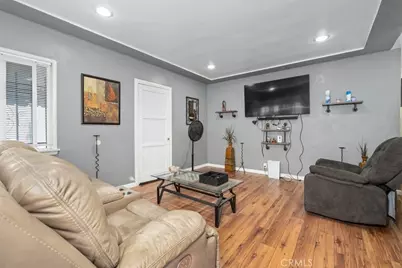 9819 S Normandie, Los Angeles, CA 90044 - Photo 15