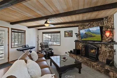 43291 Shasta, Big Bear Lake, CA 92315 - Photo 9