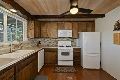 43291 Shasta, Big Bear Lake, CA 92315 - Photo 17