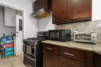 9819 S S. Normandie, Los Angeles, CA 90044 - Photo 15