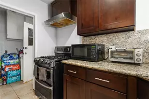 9819 S S Normandie, Los Angeles, CA 90044 - Photo 15