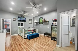 9819 S S Normandie, Los Angeles, CA 90044 - Photo 9