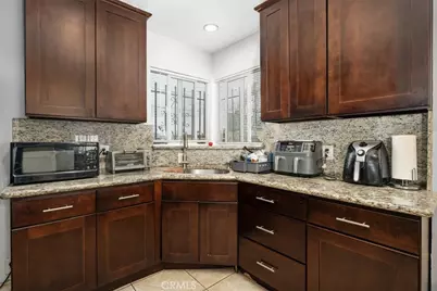 9819 S S. Normandie, Los Angeles, CA 90044 - Photo 7