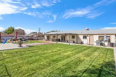 33241 Avenue D, Yucaipa, CA 92399 - Photo 23