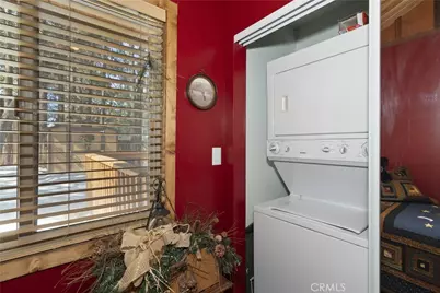 328 Wabash, Sugarloaf, CA 92386 - Photo 21