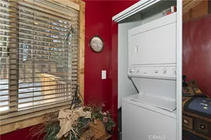 328 Wabash, Sugarloaf, CA 92386 - Photo 21