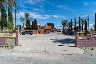 8836 Sierra, Fontana, CA 92335 - Photo 29