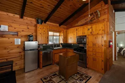 39975 Ohio Lane, Big Bear Lake, CA 92315 - Photo 9