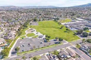 2501 Water Way, Corona, CA 92882 - Photo 35