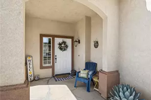 12896 Emerald Bay Ct, Yucaipa, CA 92399 - Photo 5