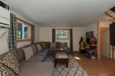 277 Wabash, Sugarloaf, CA 92386 - Photo 13