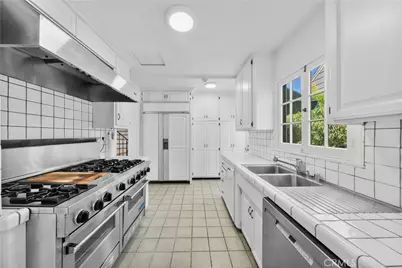 107 Annandale Road, Pasadena, CA 91105 - Photo 17