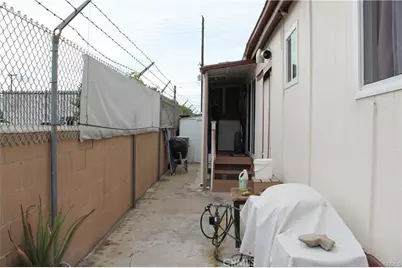 1045 N Azusa, Covina, CA 91722 - Photo 41