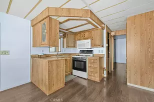 842 Acorn, San Jacinto, CA 92583 - Photo 9