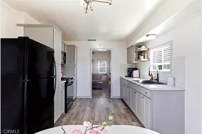 34975 Avenue C, Yucaipa, CA 92399 - Photo 11