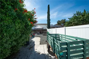 10444 Charleston Dr, Riverside, CA 92503 - Photo 31