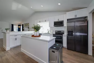 10444 Charleston Drive, Riverside, CA 92503 - Photo 9