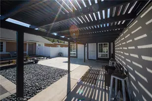 10444 Charleston Dr, Riverside, CA 92503 - Photo 5