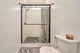 800 E 27th, Los Angeles, CA 90011 - Photo 21