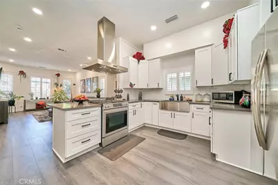 800 E 27th, Los Angeles, CA 90011 - Photo 11