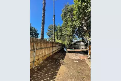 4060 Harrison Street, Riverside, CA 92503 - Photo 15