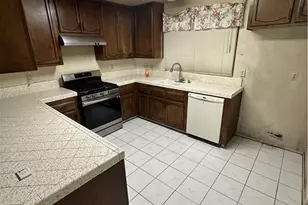 6080 Lucretia, Jurupa Valley, CA 91752 - Photo 9