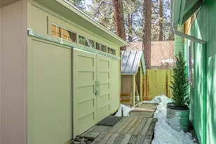 903 W Rainbow, Big Bear City, CA 92314 - Photo 35