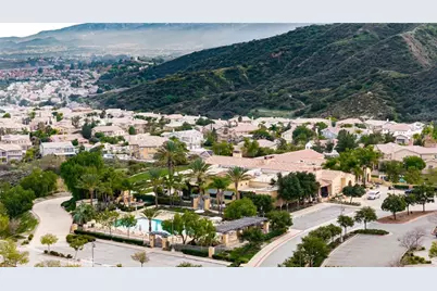 22383 Quiet Bay, Corona, CA 92883 - Photo 45