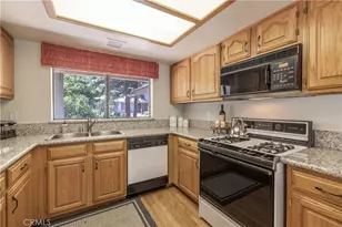 43093 Goldmine Woods, Big Bear Lake, CA 92315 - Photo 9