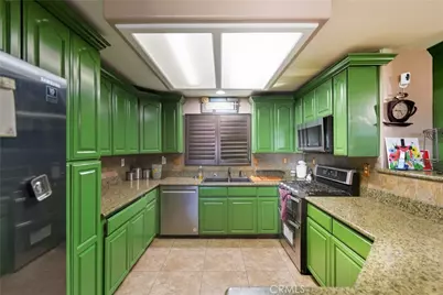 11970 Walnut, Bloomington, CA 92316 - Photo 19