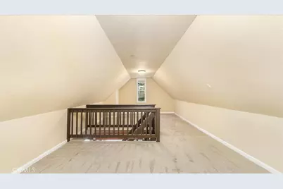 33283 Holcomb Creek, Green Valley Lake, CA 92341 - Photo 15