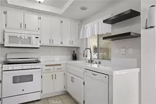 26927 Eagle Run St, Corona, CA 92883 - Photo 15