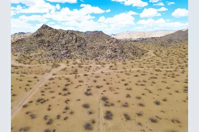 9 Laguna Seca, Apple Valley, CA 92307 - Photo 3