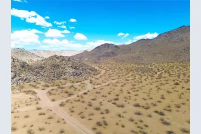 15 Laguna Seca, Apple Valley, CA 92307 - Photo 1