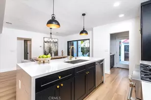 312 N Bronson Ave, Los Angeles, CA 90004 - Photo 9